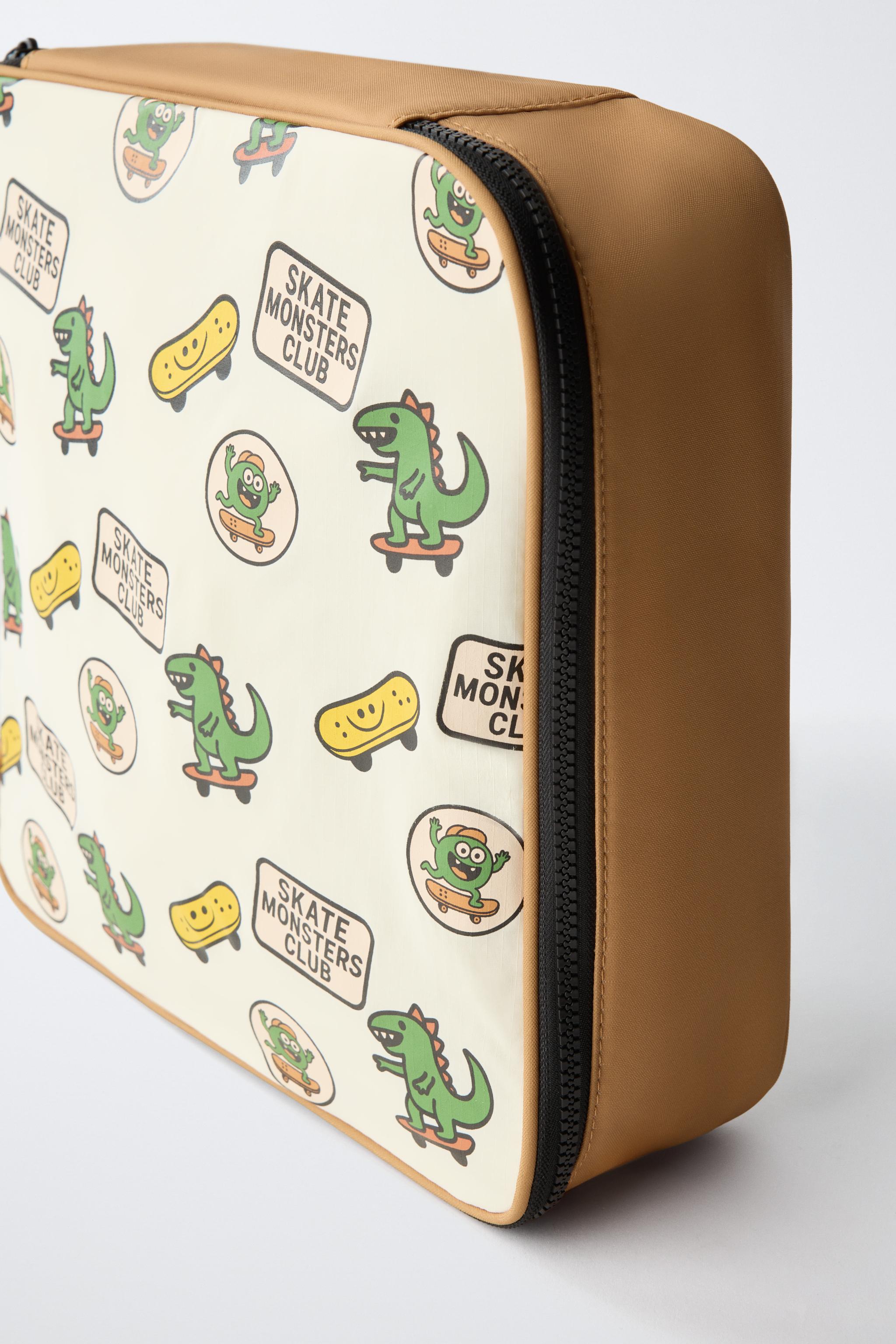 TRAVEL TOILETRY BAG